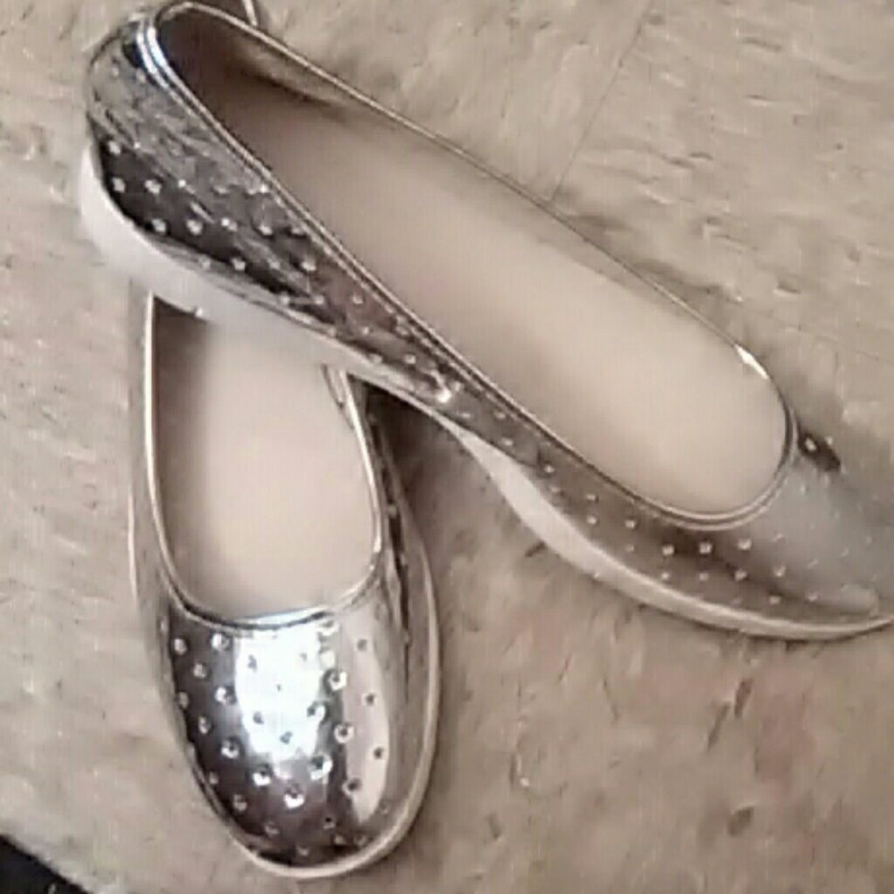 Woman's Flats size 10